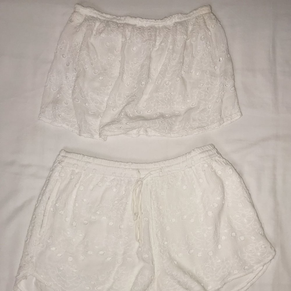 Cute Strapless Lace Set
